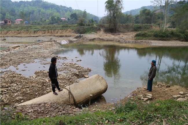 Thủy điện ngăn dòng, hàng trăm hộ dân “ngóng” nước sản xuất vụ xuân (07/3/2023)